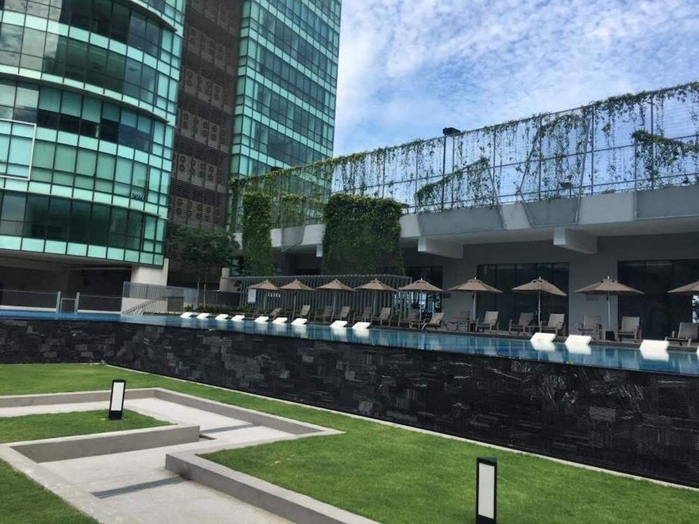 Trillion Suites By Slg Kuala Lumpur Exterior foto